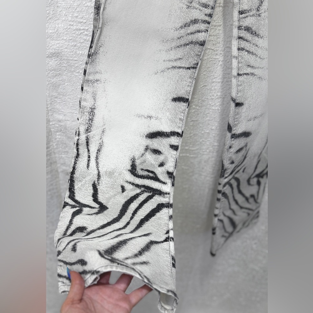 SUPER RARE HTF Vintage 2002 Just Cavalli Ombre Zebra Print Flared Jeans 29 NWOT - Picture 2 of 16